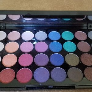 Makeup Revolution Ultra Eyeshadows